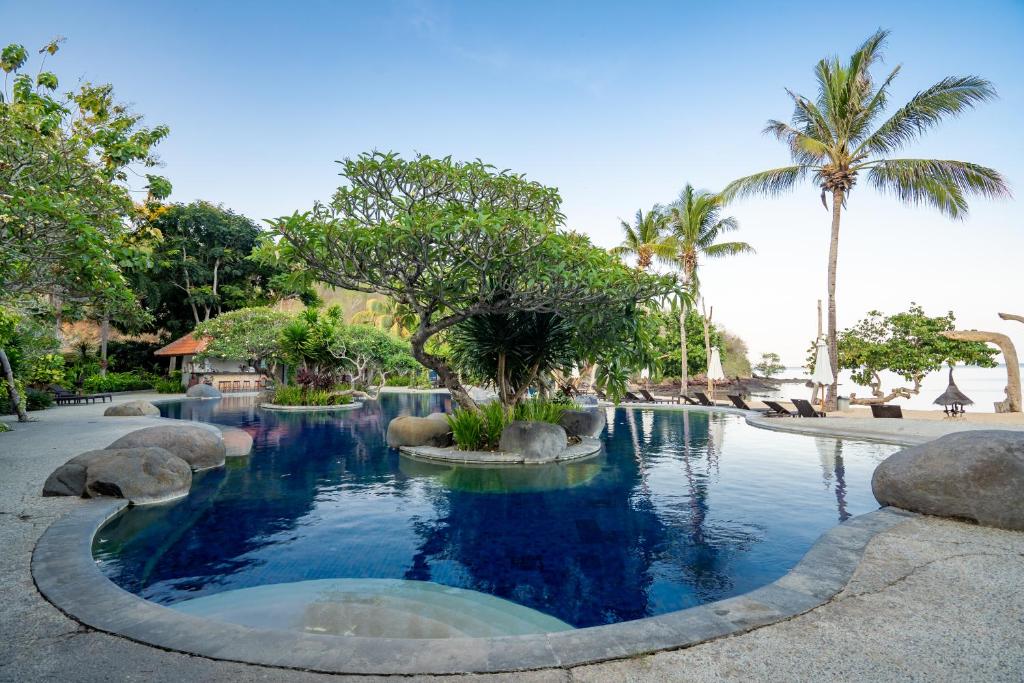 Outside Travels fiskeresa till Komodo i Indonesien – popping och jigging och fiskeupplevelser